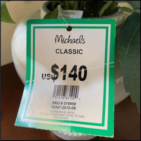 MWT ARTIFICIAL HYDRANGEAS ARRANGEMENTS IN VASE - Picture 8 of 8